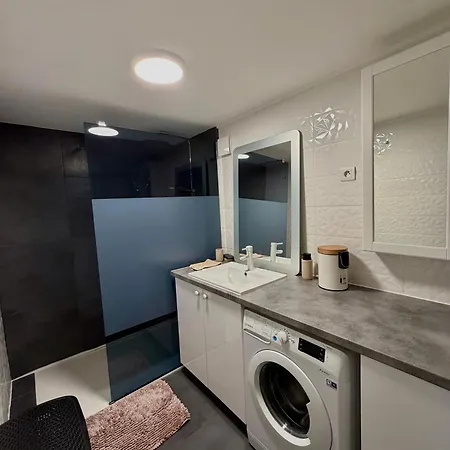 Apartamento Petit Cocon Avec Terrasse Privee, Piscine, Riviere *